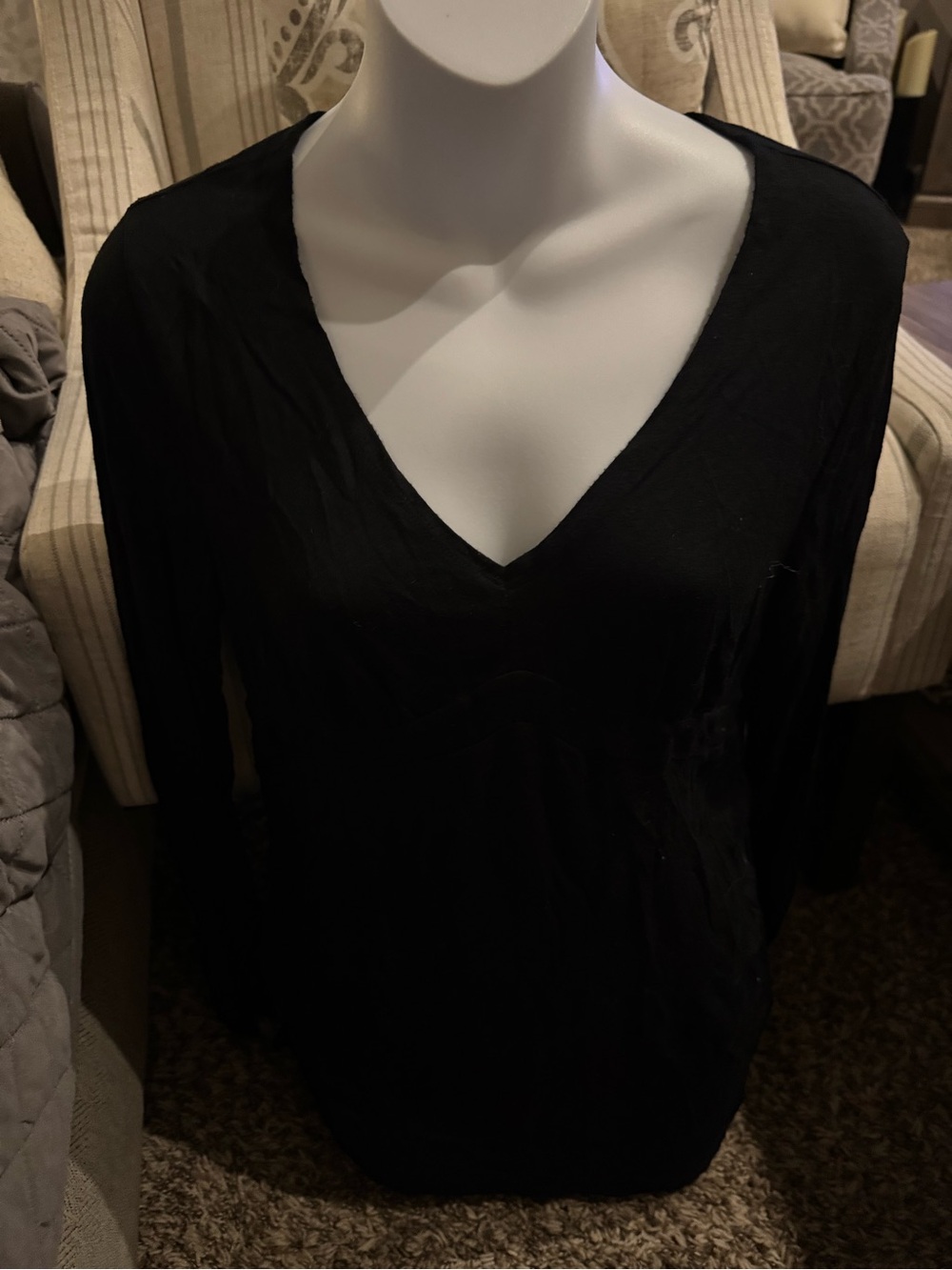 Old Navy maternity Black V-Neck Long Sleeve Women's Top